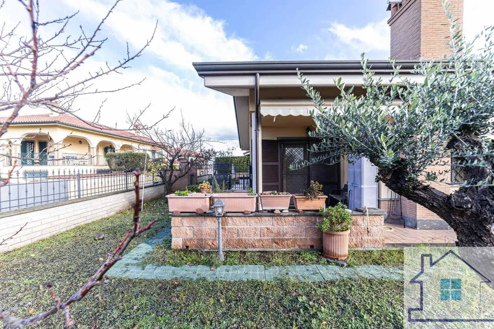 Villa bifamiliare in vendita a Roma