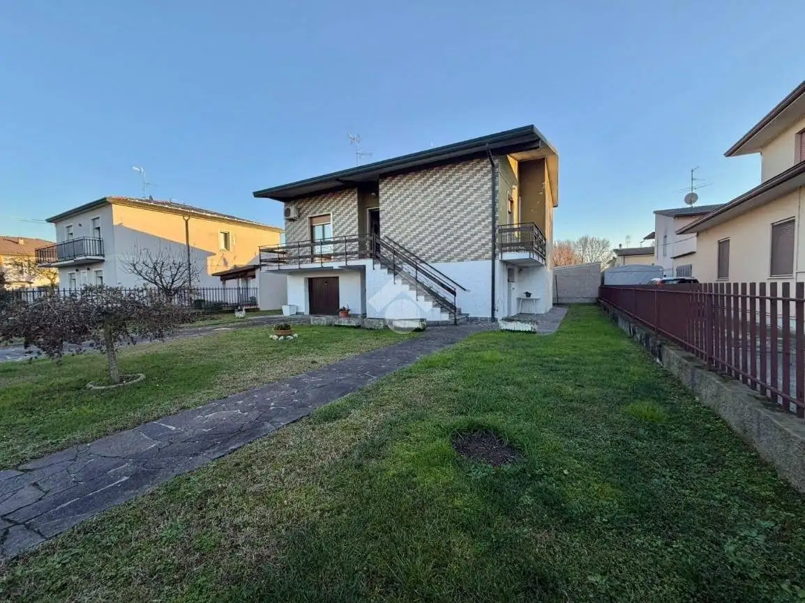 Villa unifamiliare via Piave 29, Centro, Capralba - foto 2