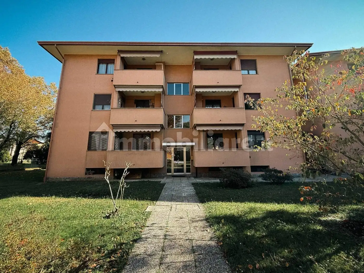 Appartamento in vendita a Ferno