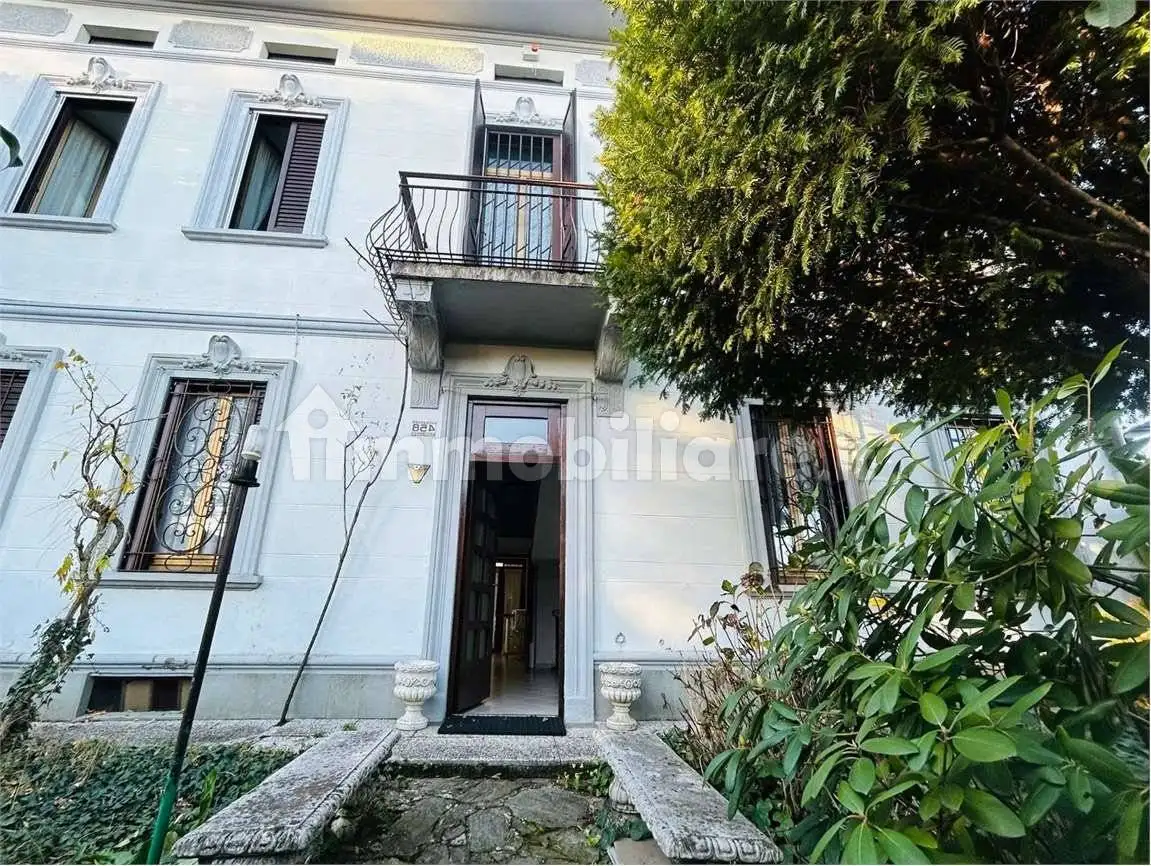 Villa unifamiliare via Vittorio Veneto, Centro, Cislago - foto 2