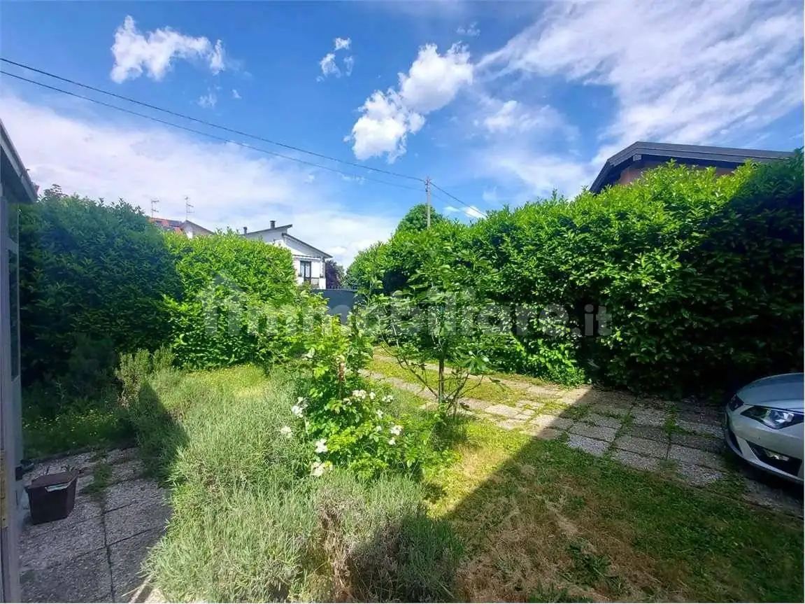 Villa unifamiliare via Vittorio Veneto, Centro, Cislago - foto 3