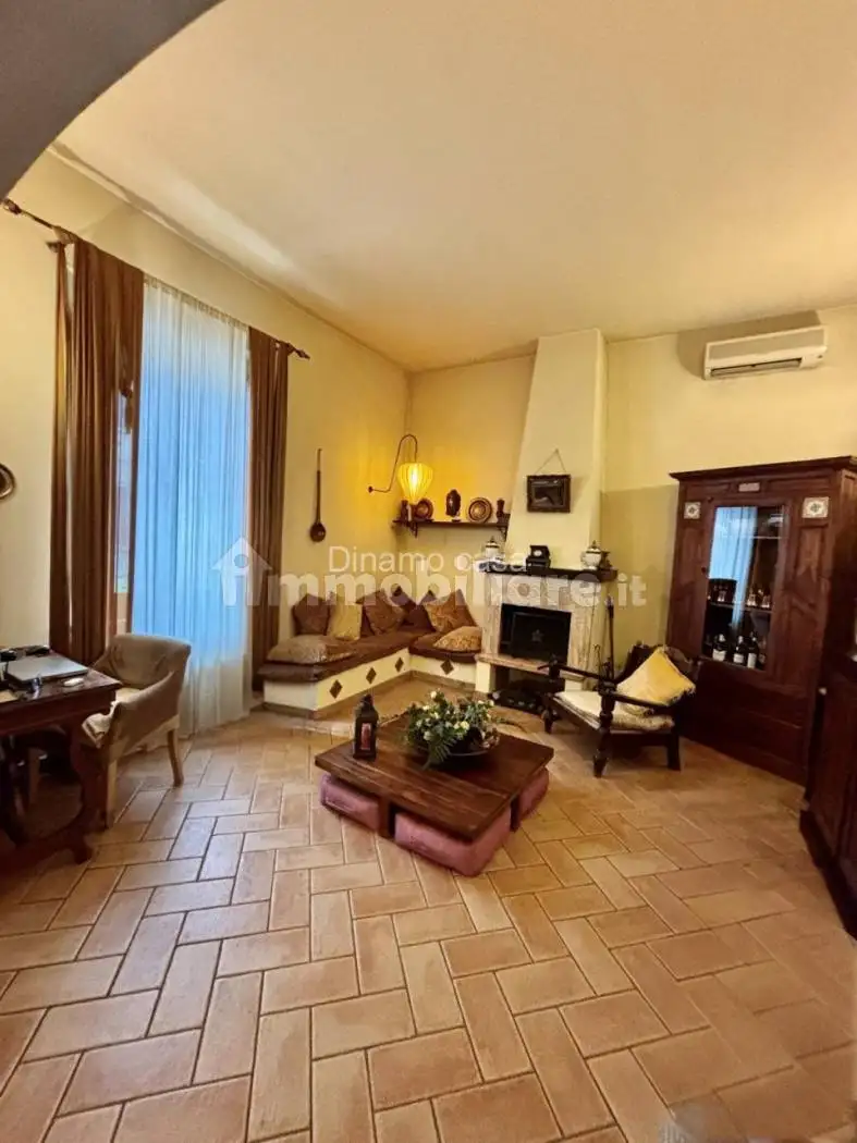 Casa indipendente in vendita a Prato