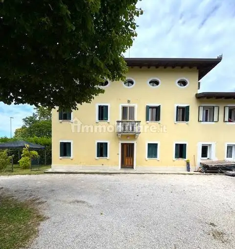 Villa in vendita a Porcia