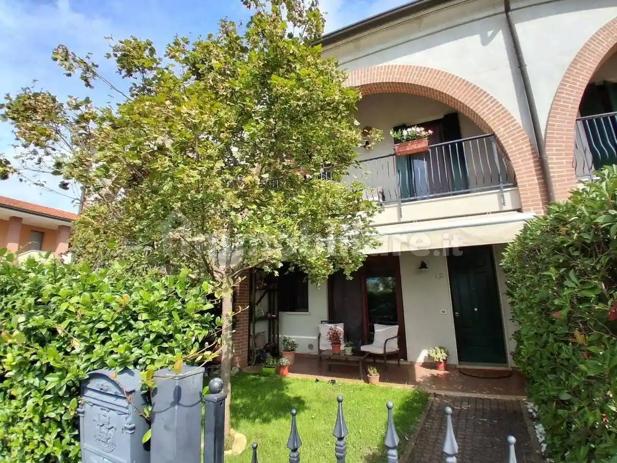 Villetta a schiera - foto 2