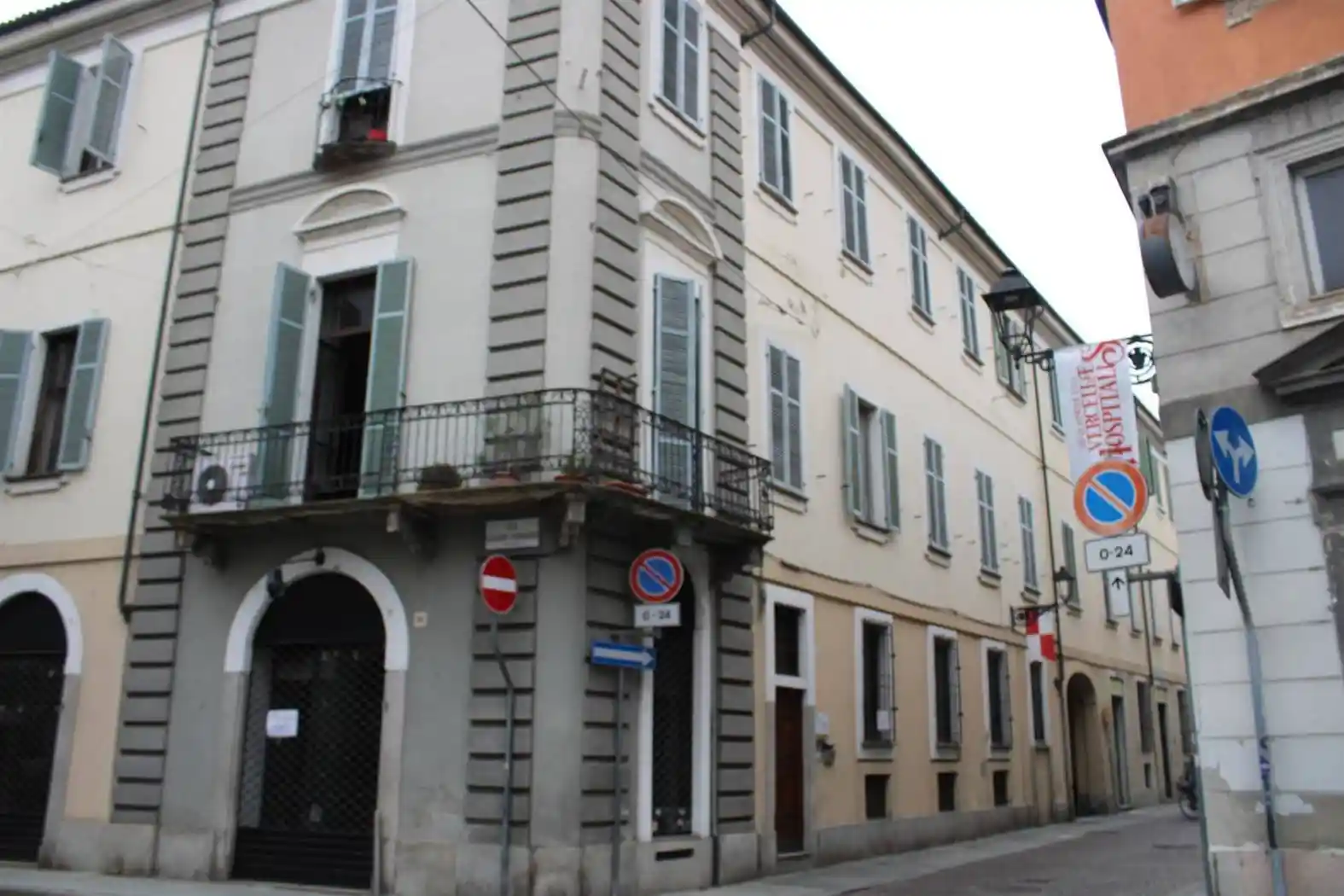 Appartamento in vendita a Vercelli