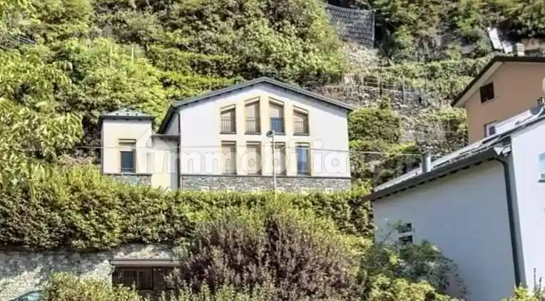 Villa in vendita a Sondrio