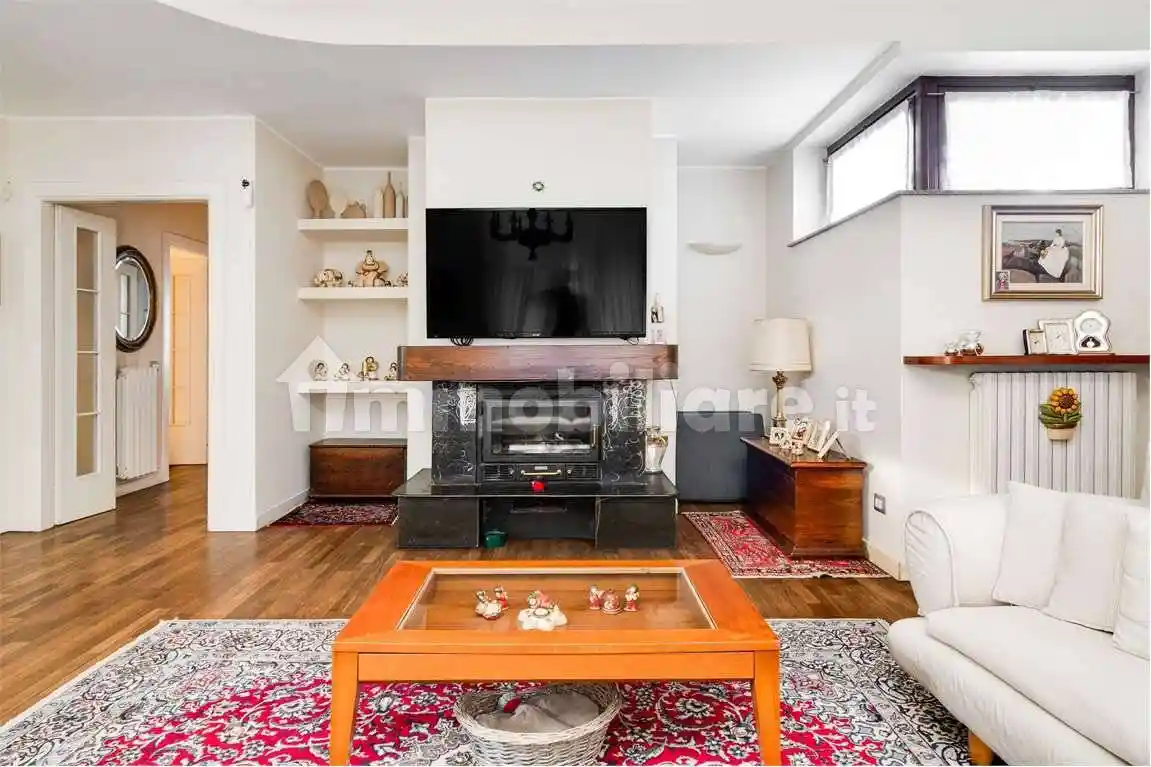 Villa unifamiliare via fratelli bandiera, 21, Centro, Busto Garolfo - foto 3