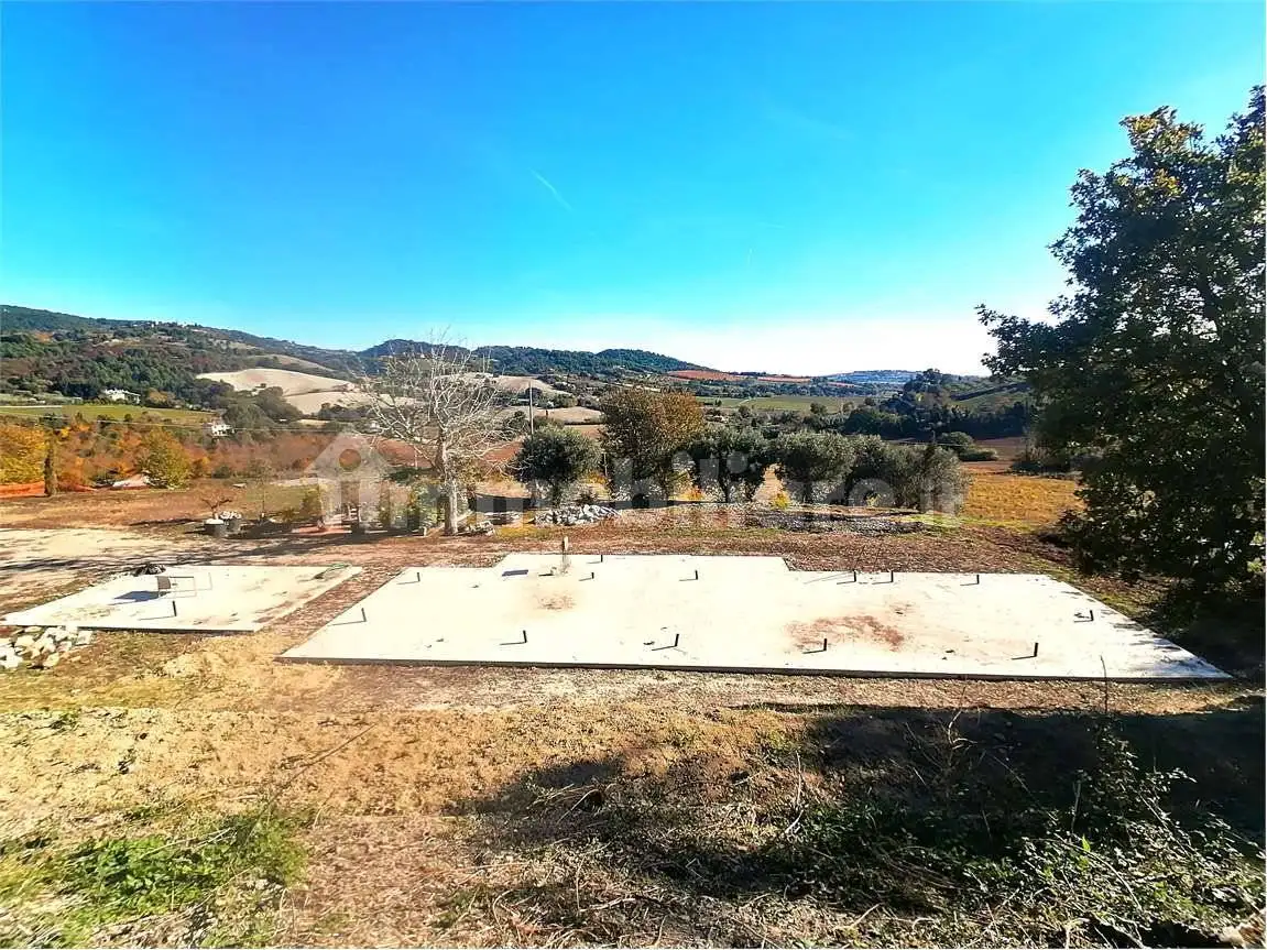 Rustico - Casale in vendita a Camerano