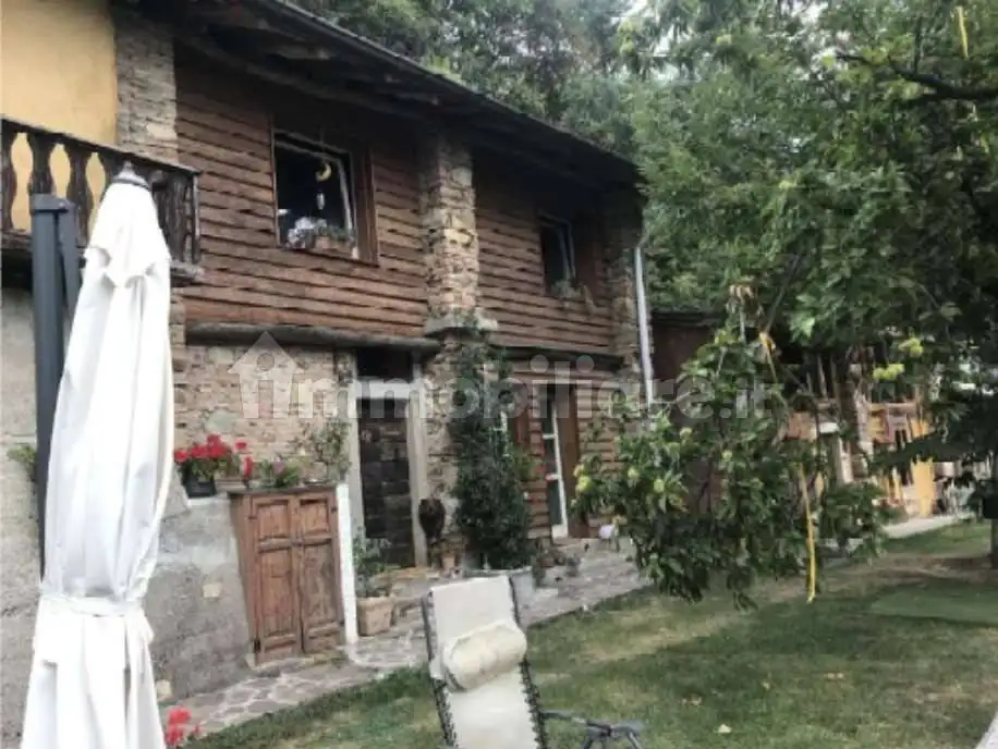 Casa indipendente in asta a Palazzago