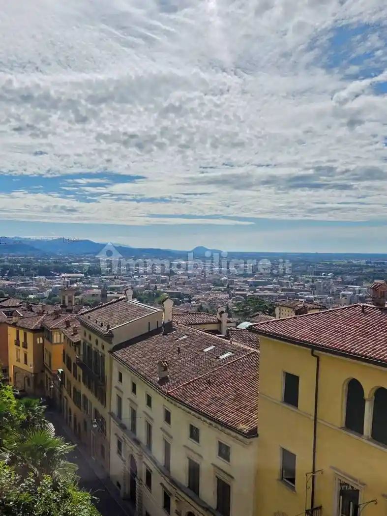 Bilocale via Porta Dipinta, Città Alta, Bergamo - foto 2