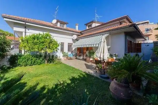 Villa bifamiliare via Sacco, Tiburtina, Pescara - foto 2