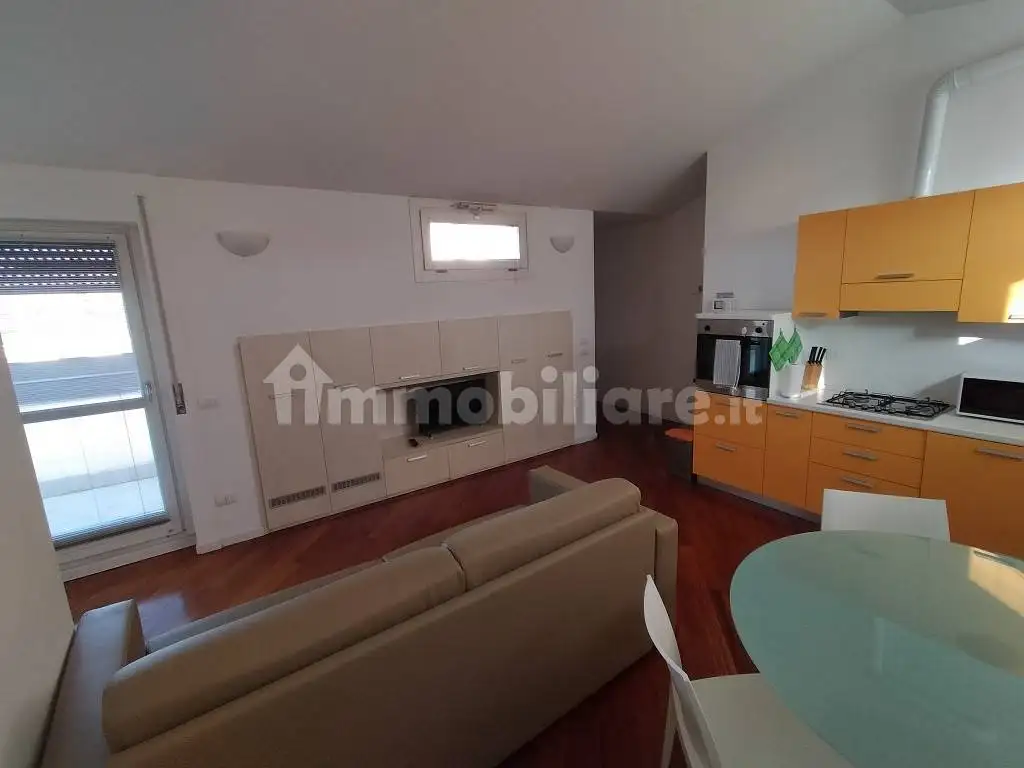 Appartamento in affitto a Cremona