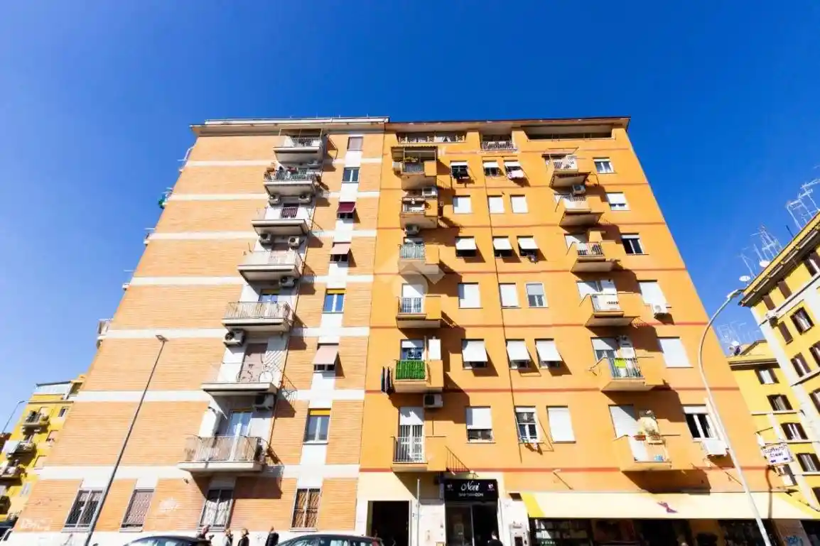 Trilocale via di Casal Bertone 147, Casal Bertone, Roma - foto 2