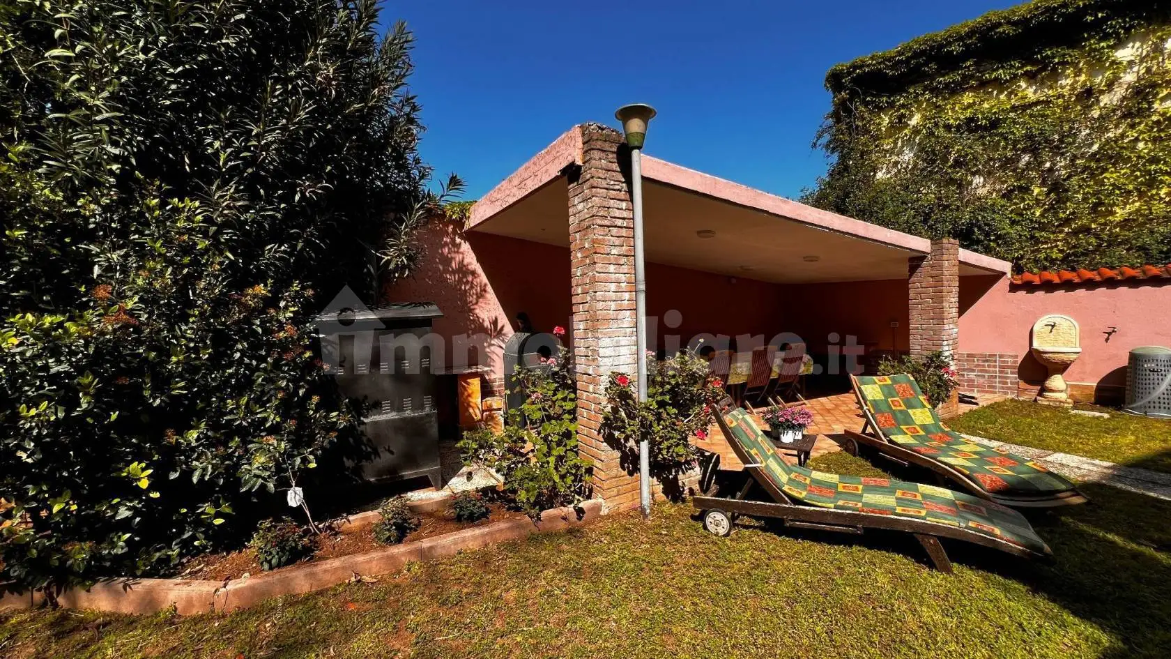 Villa in vendita a Pomezia