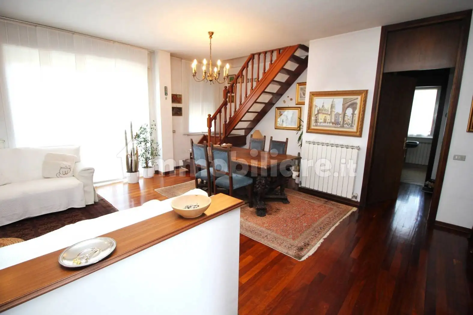 Appartamento in vendita a Gorla Minore