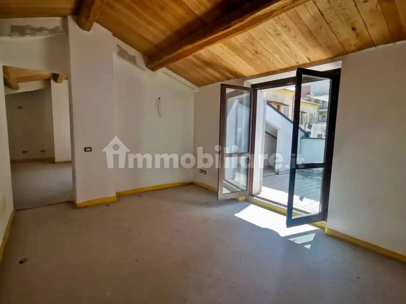 Trilocale viale Trento E Trieste, Centro Storico, Spoleto - foto 5