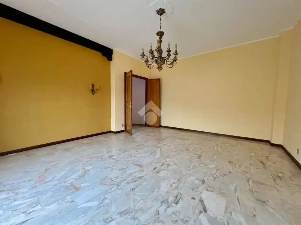 Appartamento piazza Regina Margherita 3, Montiglio, Montiglio Monferrato - foto 5