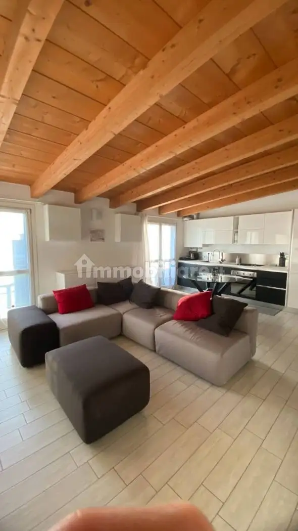 Attico - Mansarda in affitto a Bovisio-Masciago