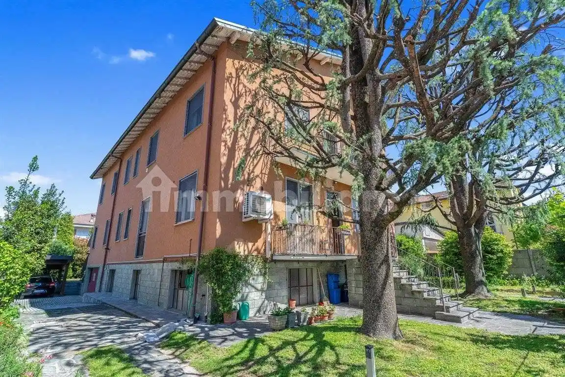 Appartamento in vendita a Garbagnate Milanese