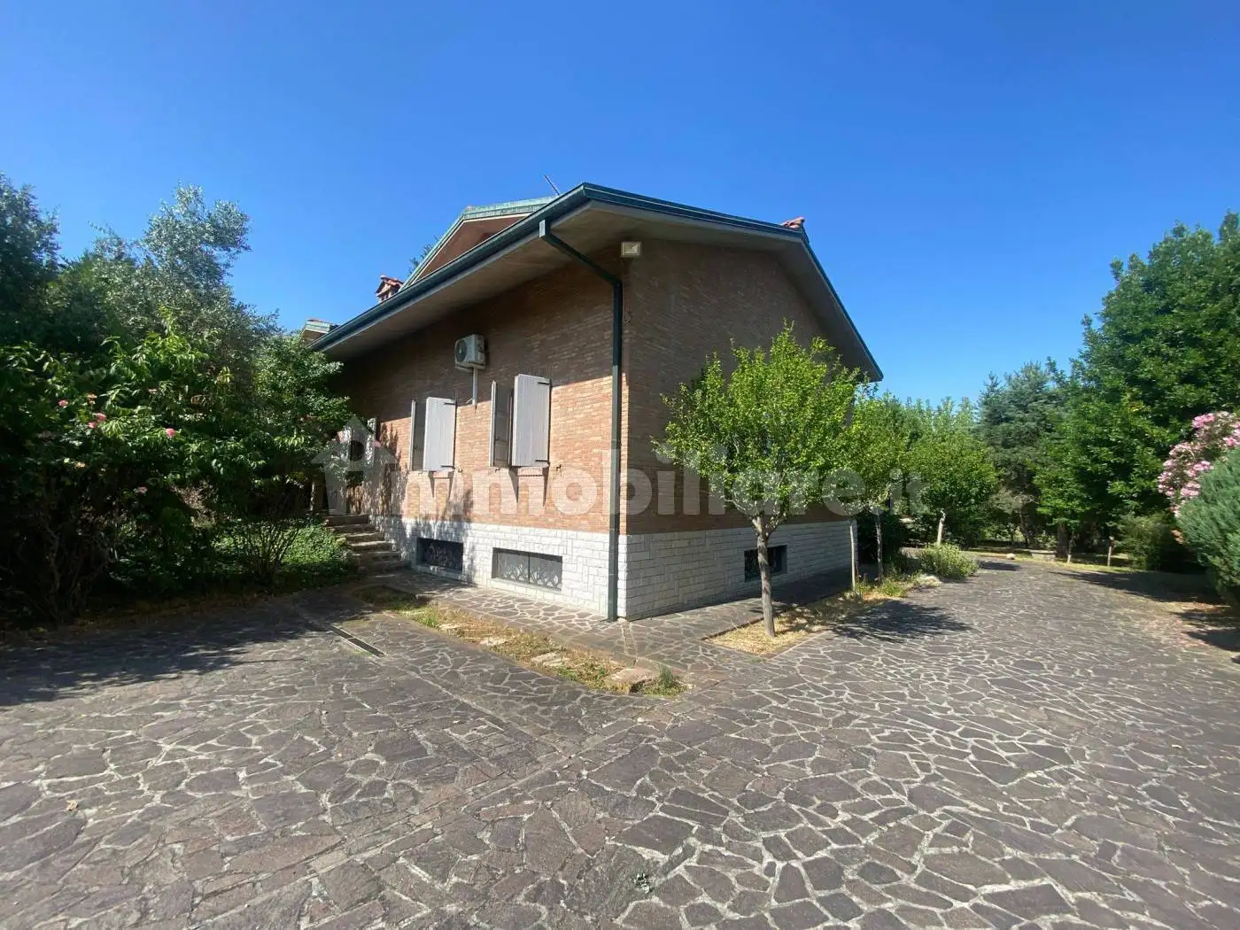 Villa in vendita a Castelvetro di Modena