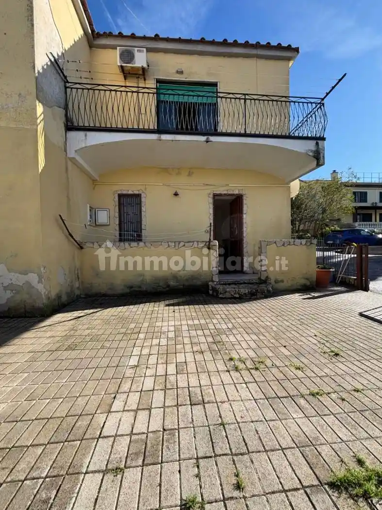 Quadrilocale via Lago Patria 259, Lago Patria, Giugliano in Campania - foto 2