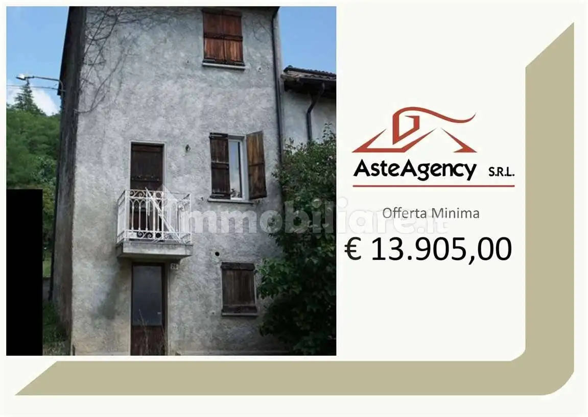 Casa indipendente in asta a Rocca Susella