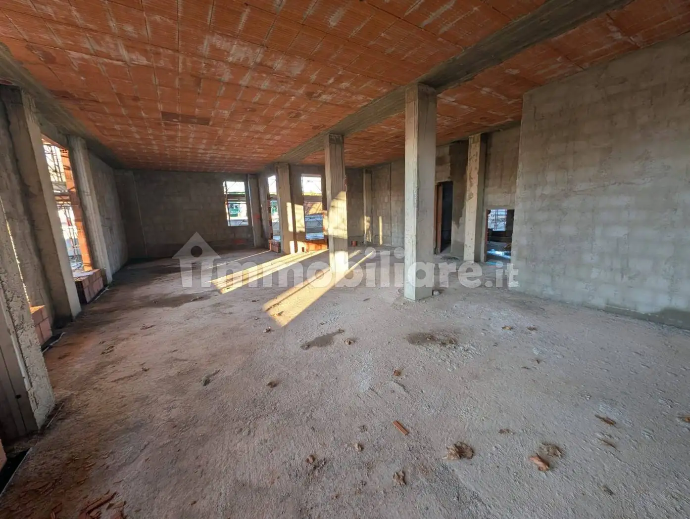 Appartamenti di nuova costruzione a Caronno Pertusella - foto 4