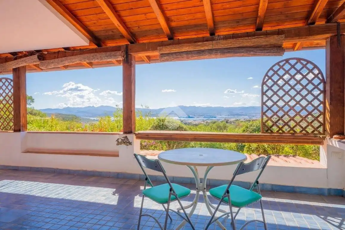 Villetta a schiera in vendita a Olbia