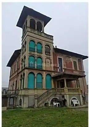 Villa in asta a Casteggio