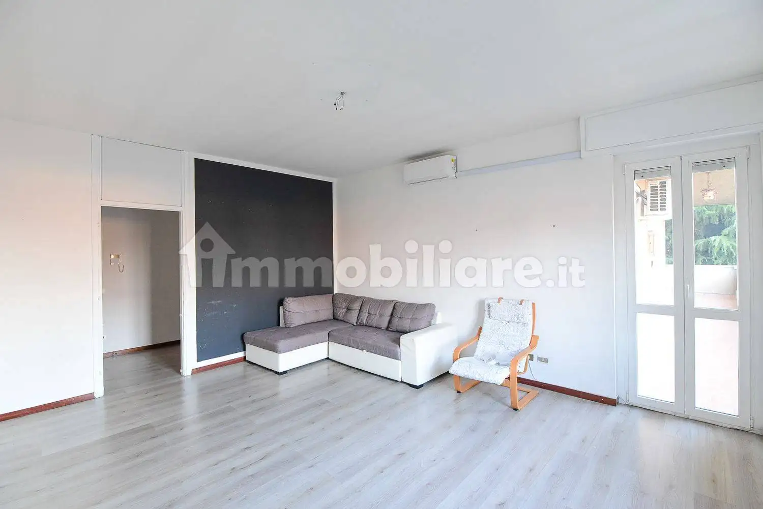 Appartamento in vendita a Verano Brianza