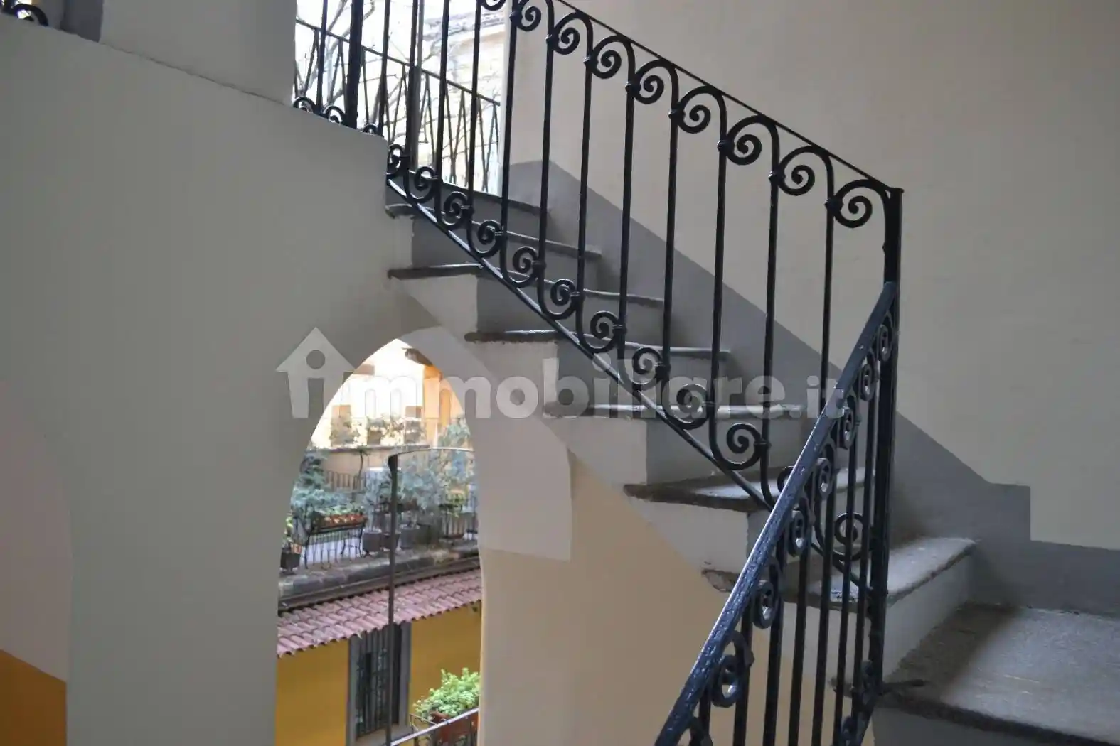 Bilocale via Caminadella, Sant'Ambrogio, Milano - foto 2