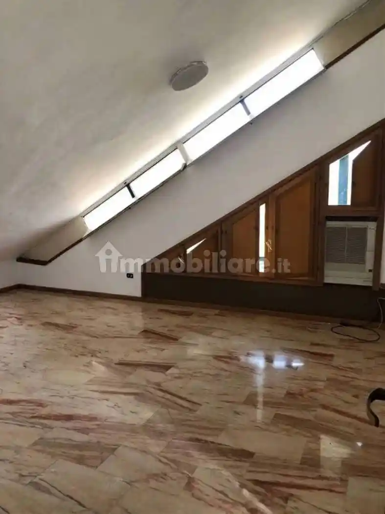 Villa in vendita a Latina