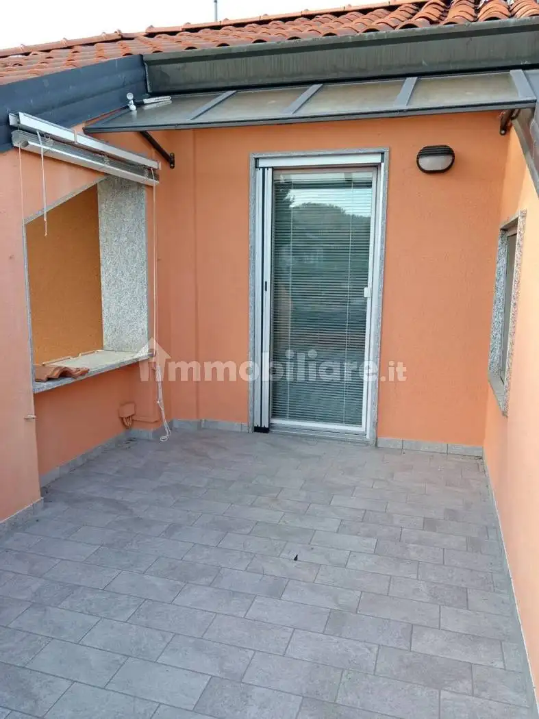 Appartamento in affitto a Serravalle Sesia