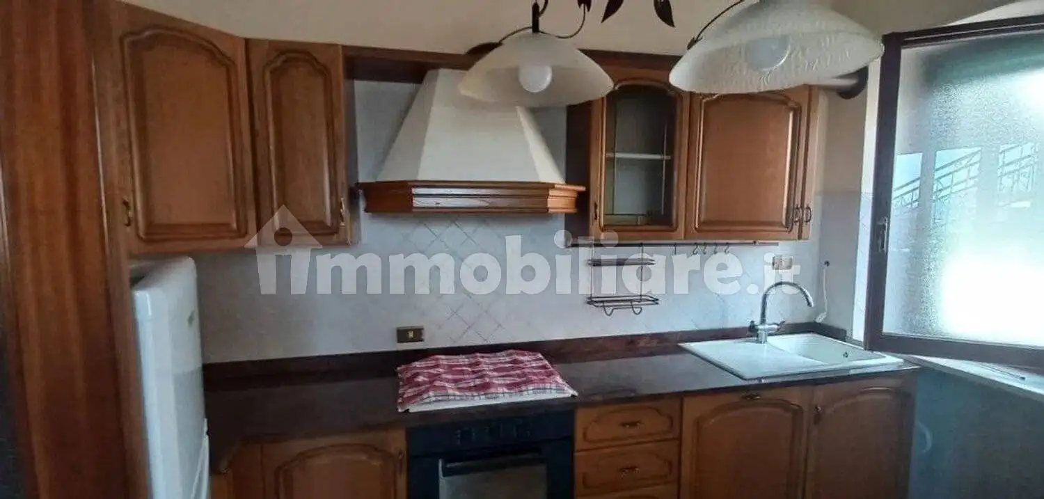 Appartamento in affitto a Penna San Giovanni