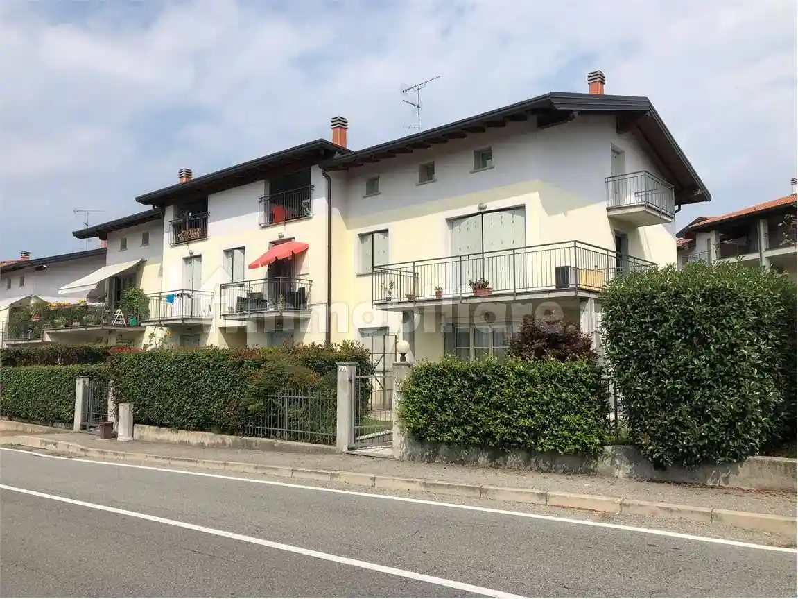 Bilocale viale Ticino, 14, Centro, Sesto Calende - foto 2