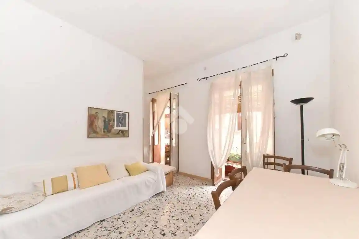 Trilocale via Santa Restituta 120, Ospedale, Cagliari - foto 3