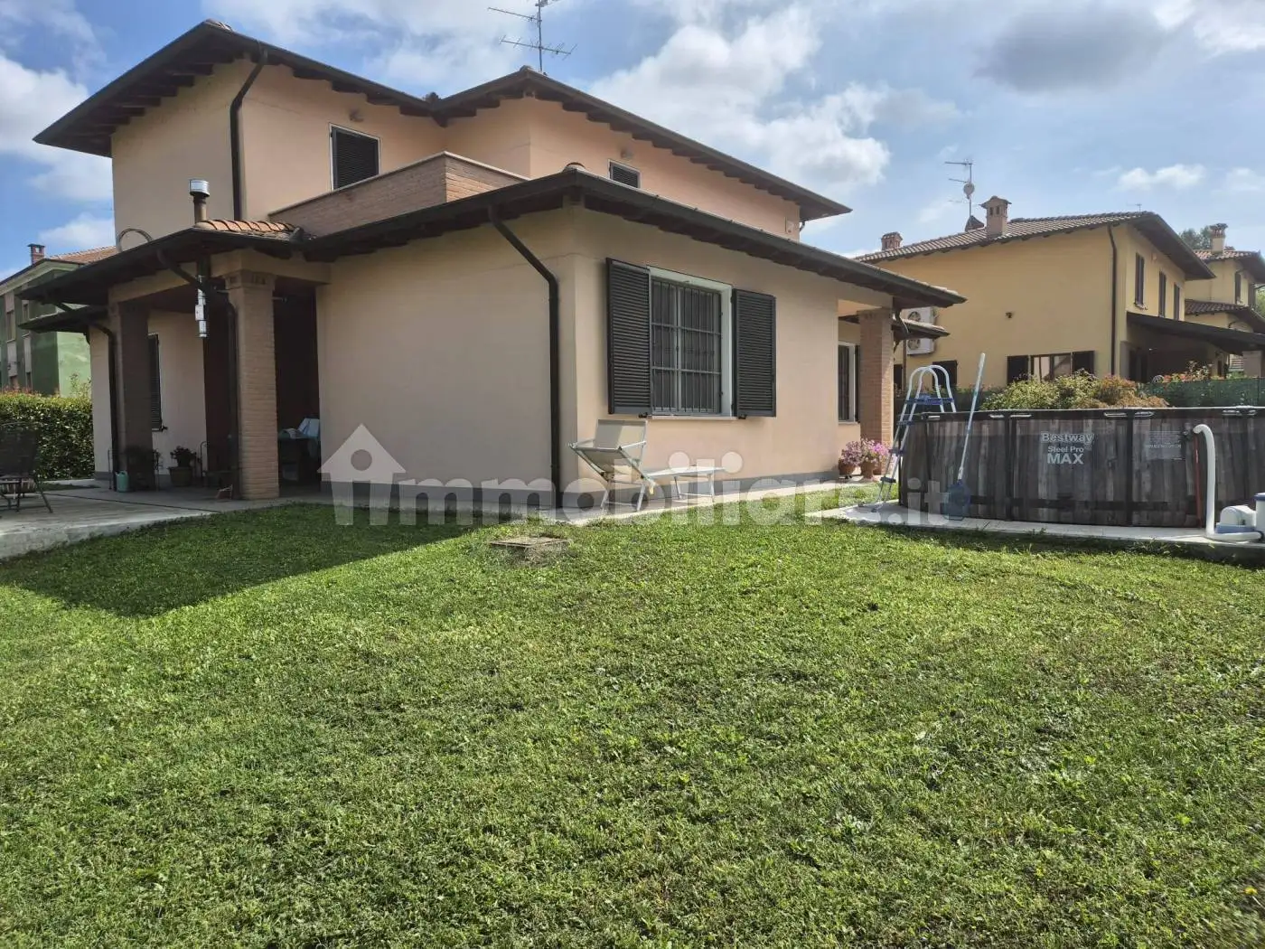 Villa in vendita a Corvino San Quirico