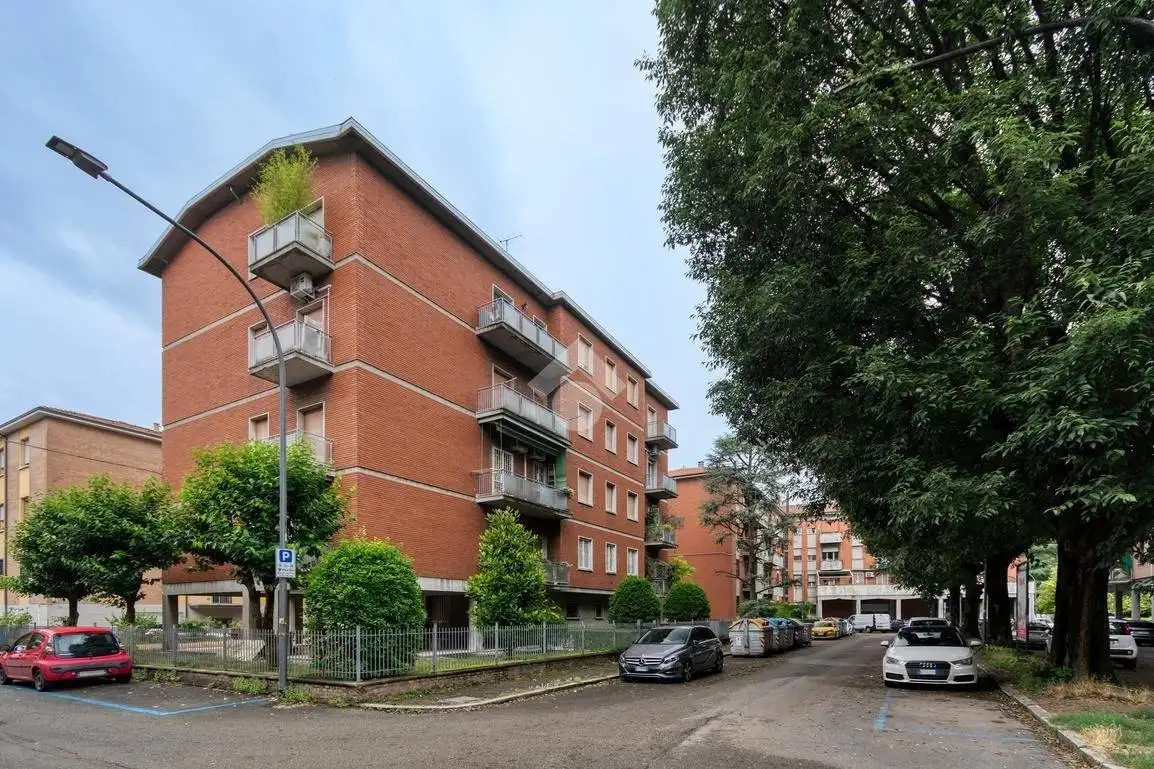 Appartamento in vendita a Bologna