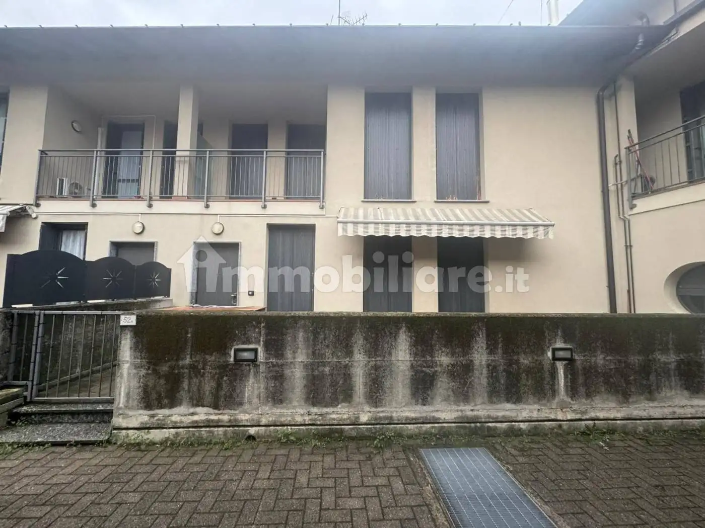 Appartamento in vendita a Vedano Olona