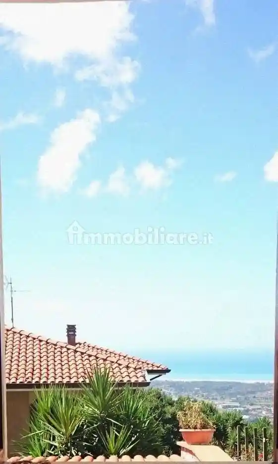Casa indipendente in vendita a Pietrasanta