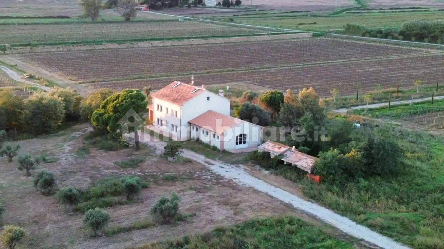 Rustico - Casale in vendita a Scarlino