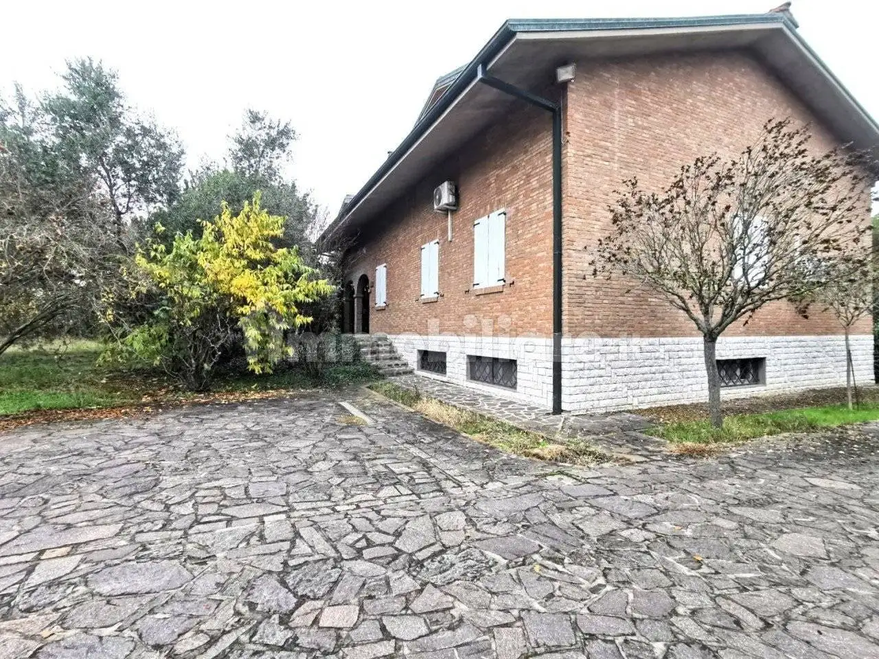 Villa in vendita a Castelvetro di Modena