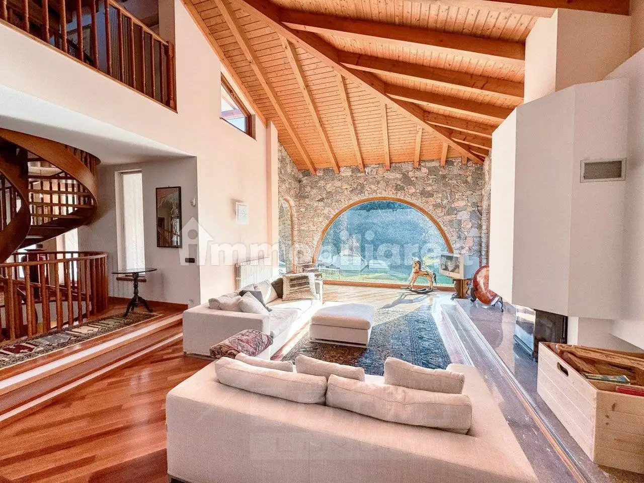 Villa in vendita a Invorio