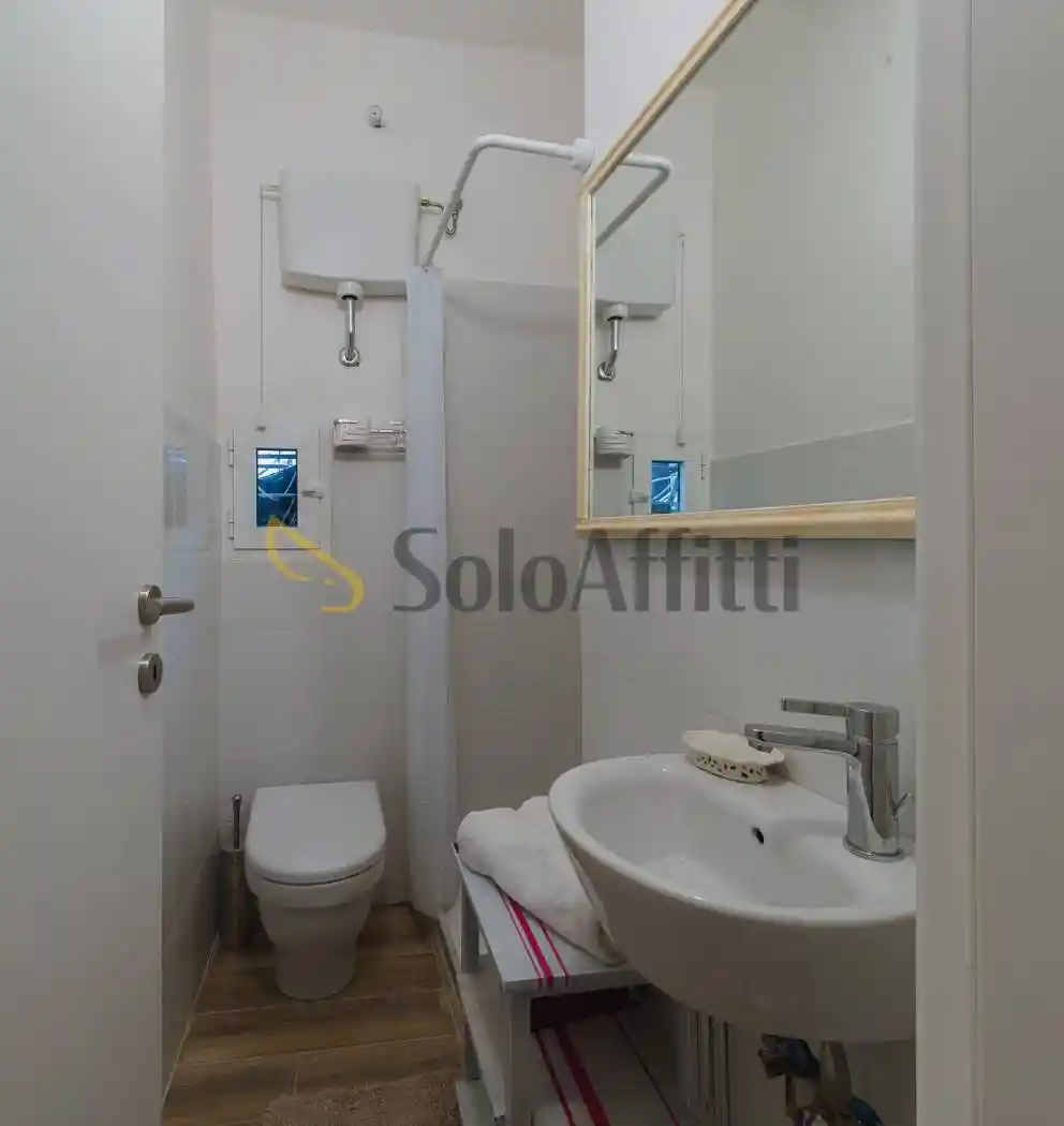 Monolocale Vico Dietro il Coro della Maddalena 6, Maddalena, Genova - foto 5