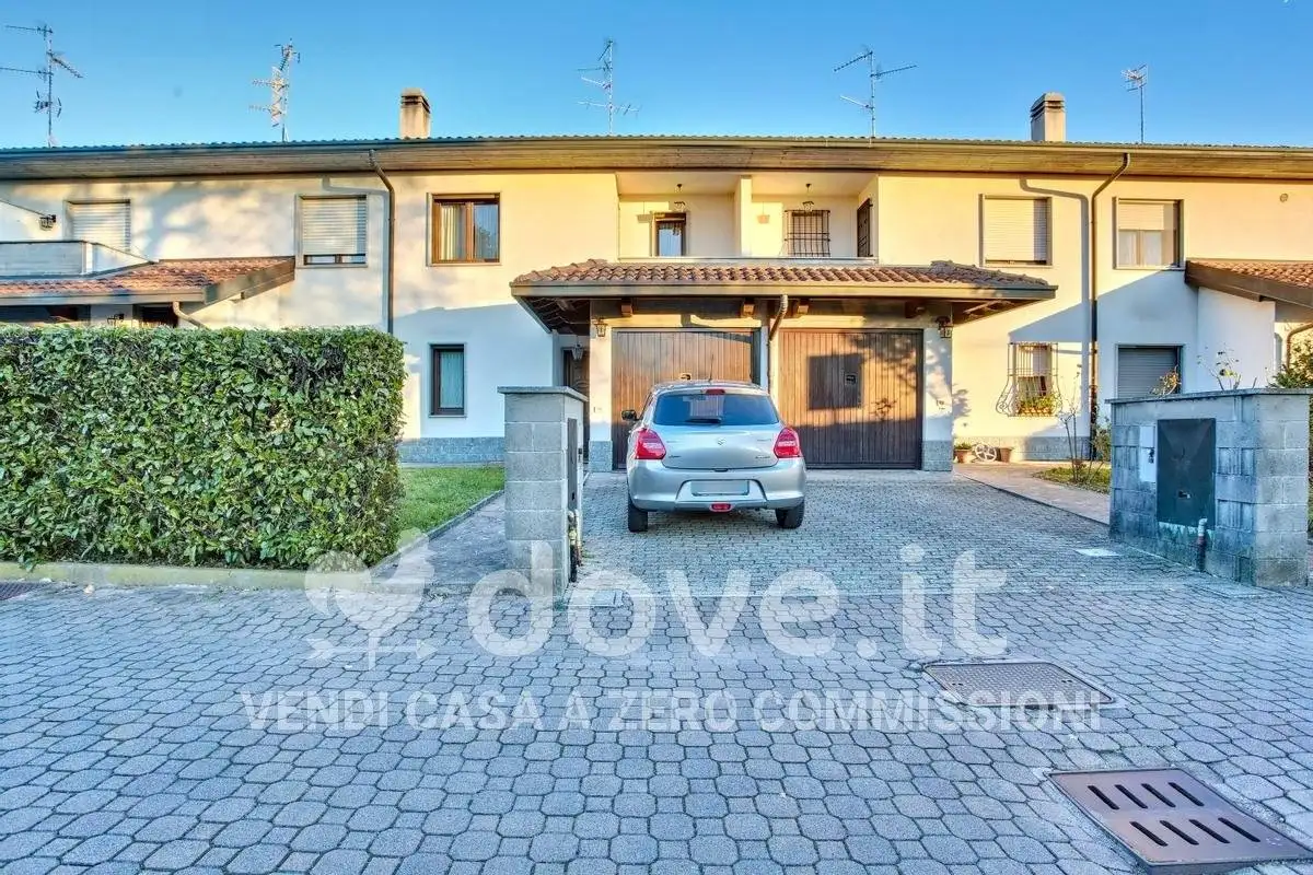 Villetta a schiera in vendita a Castronno