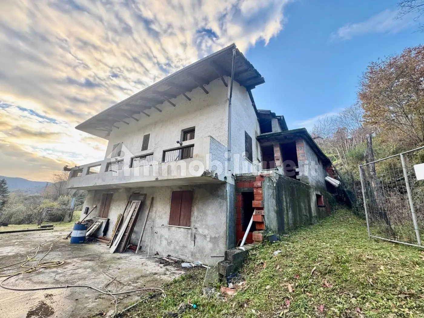 Villa unifamiliare via Enrico Fermi 33, Serricciolo, Aulla - foto 3