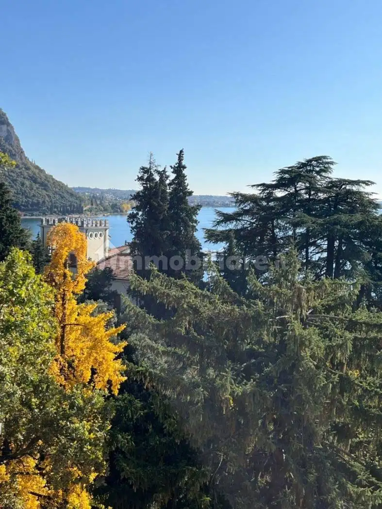 Appartamento in affitto a Garda