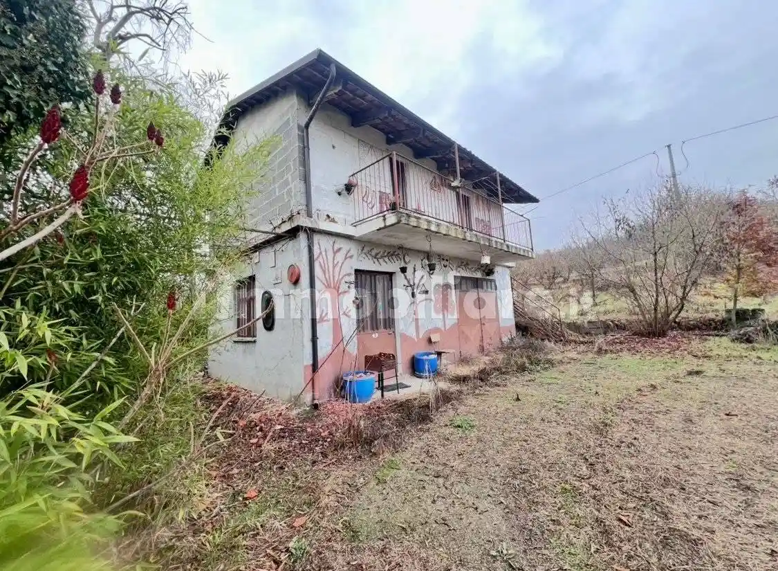 Rustico - Casale in vendita a Neive