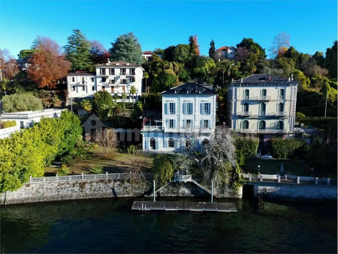 Villa in vendita a Verbania