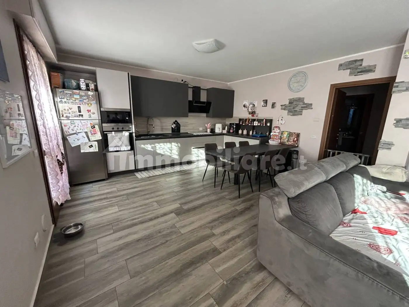 Appartamento in vendita a Lonate Ceppino